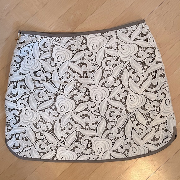 NWOT Juicy Couture Guipuere Lace Skirt - Angel - Picture 2 of 6
